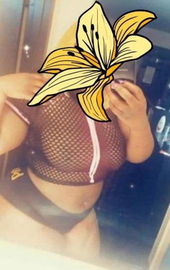 Nivea, 23  female escort, Detroit