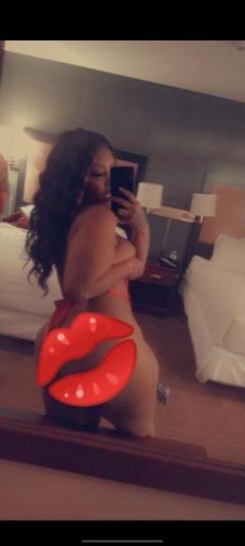 Tiny, 26  female escort, Detroit