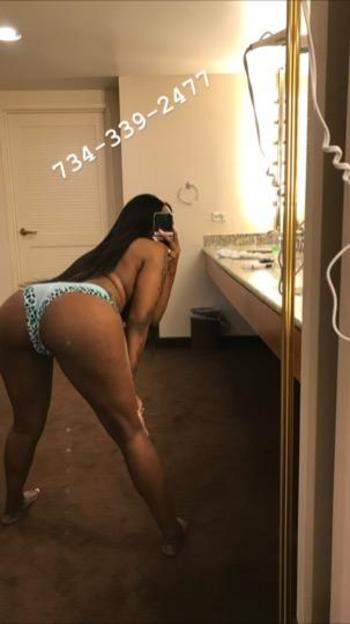 Navii, 23  female escort, Detroit