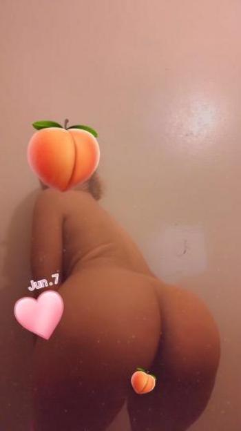Peaches, 24  female escort, Detroit
