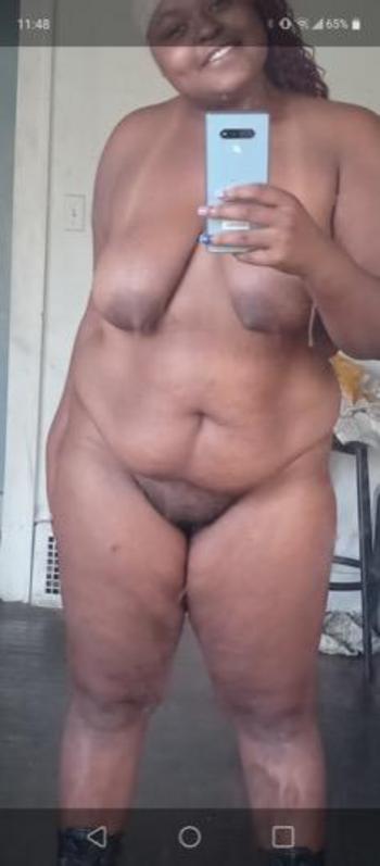 Hennessey, 26  female escort, Detroit
