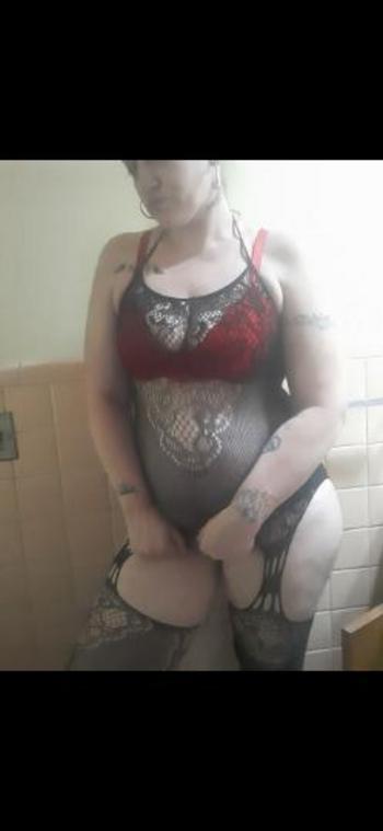 Lori, 33  female escort, Detroit