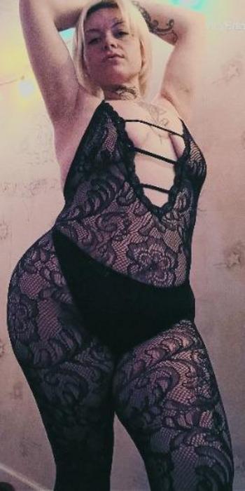 Scar, 27  female escort, Detroit