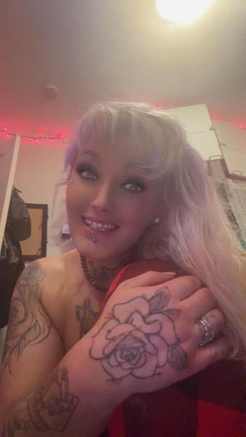 RaInE n SAPHIRE, 22  female escort, Detroit