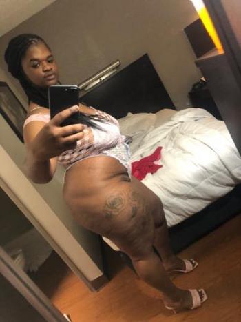 231-331-8384, 21  female escort, Detroit