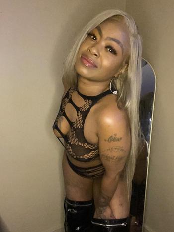 MJ, 30  female escort, Detroit