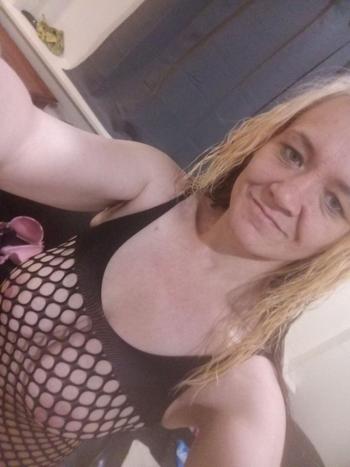 Ash, 37  female escort, Detroit