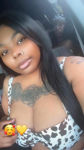313-571-4456, 26  female escort, Detroit