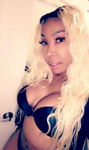 Sasha, 23  female escort, Detroit