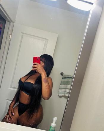 734-362-9935, 24  female escort, Detroit