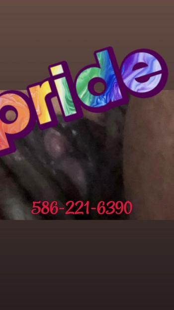 Strawberry, 31  female escort, Detroit