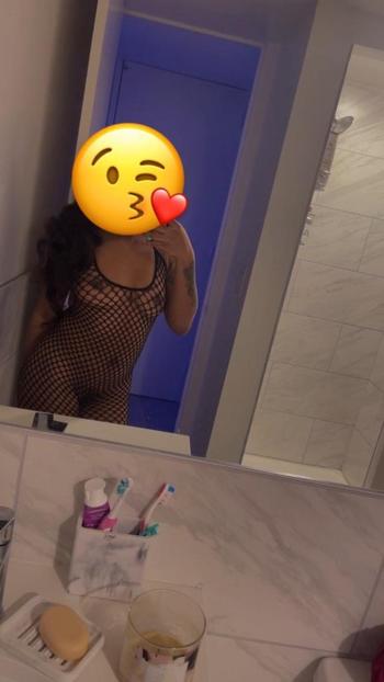 Summer , 24  female escort, Detroit