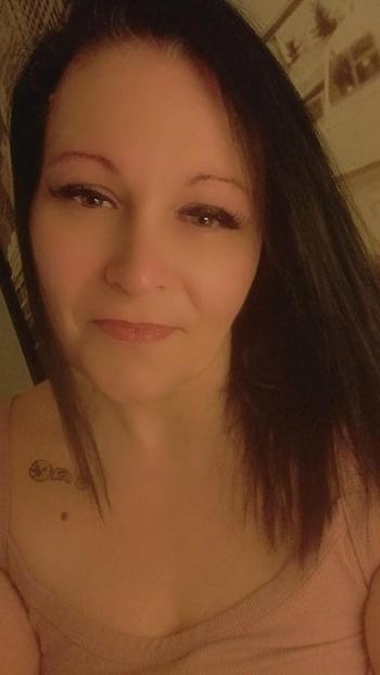Amanda, 42  female escort, Detroit