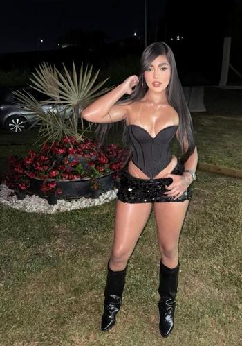 561-349-8748, 20  female escort, Detroit