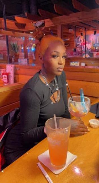 8103278665, female escort, Detroit