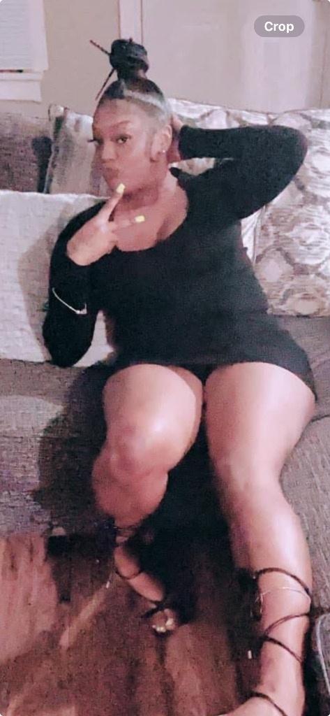 escort photo 0